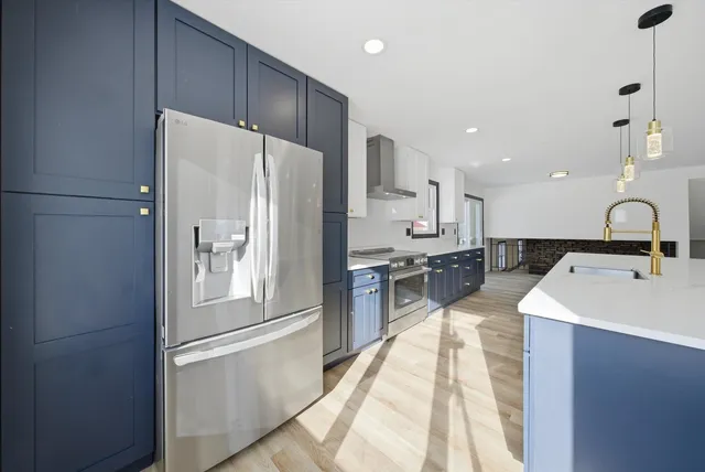 $550,000 | 3928 North Cass Avenue, Westmont, IL 60559