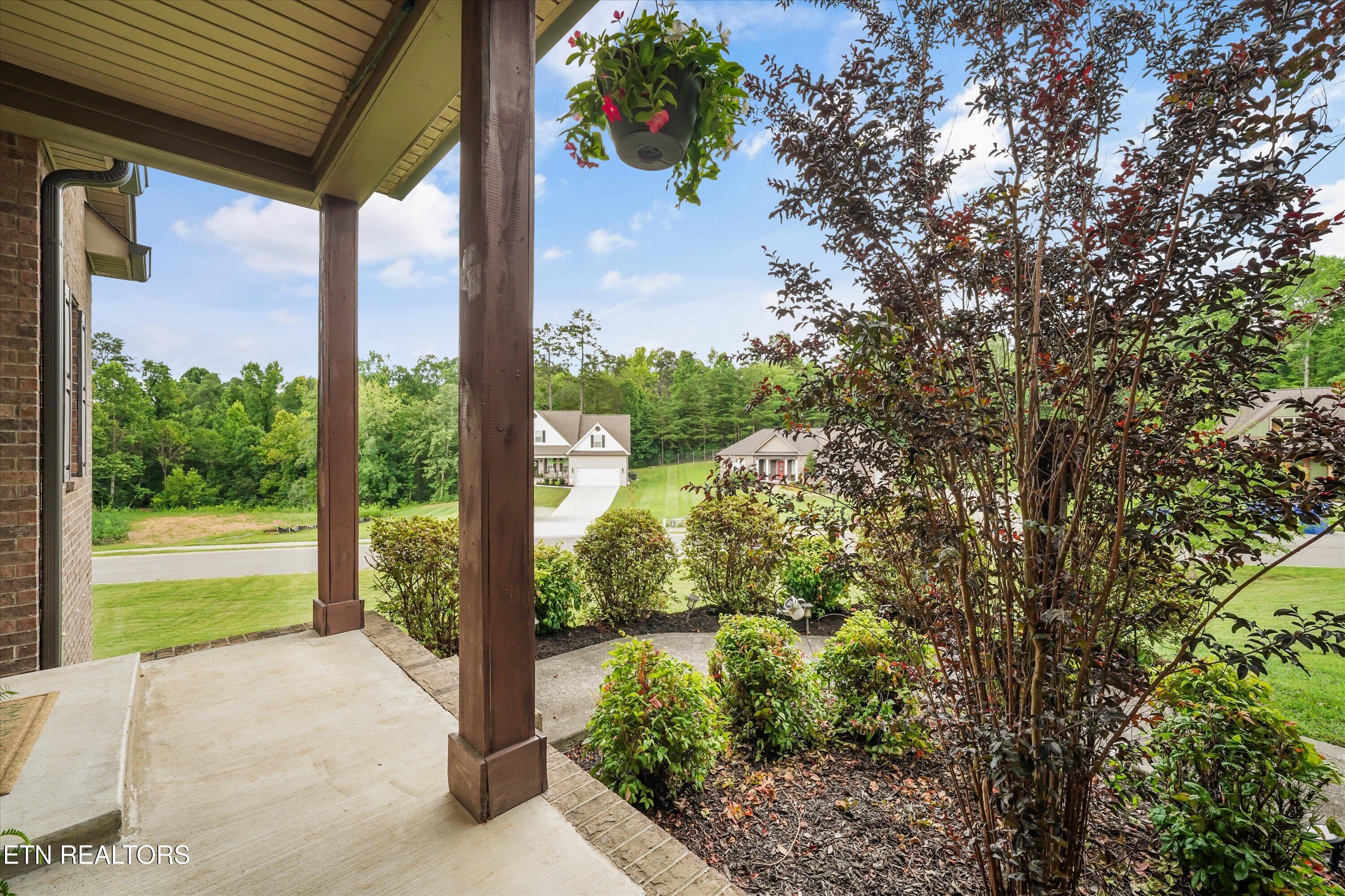 108 Creek View Court Oak Ridge, TN 37830 - Photo 4 of 60 08-108 Creek View Ct 38