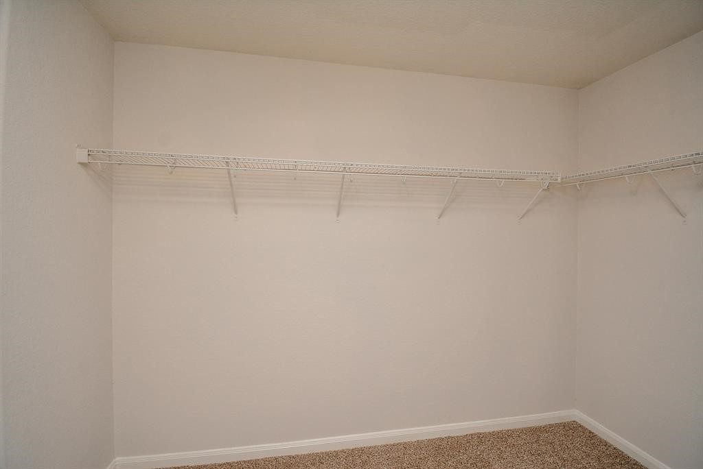 2306 Ledgeway Court Katy, TX 77450 - Photo 11 of 31