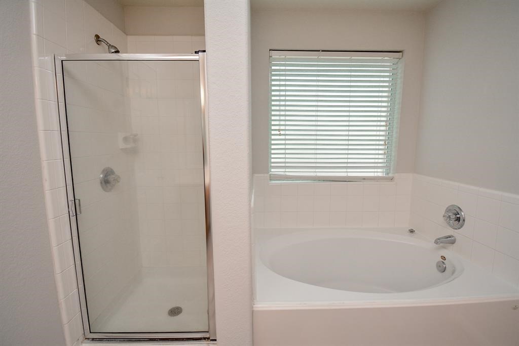 2306 Ledgeway Court Katy, TX 77450 - Photo 14 of 31