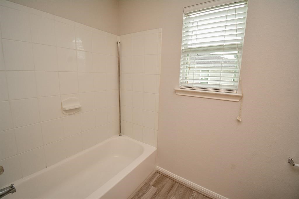 2306 Ledgeway Court Katy, TX 77450 - Photo 27 of 31