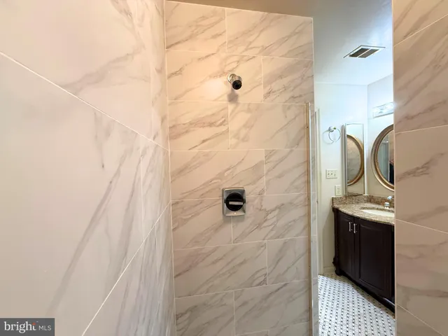 $2,500 | 10706 Kings Riding Way, Unit 20118, Rockville, MD 20852