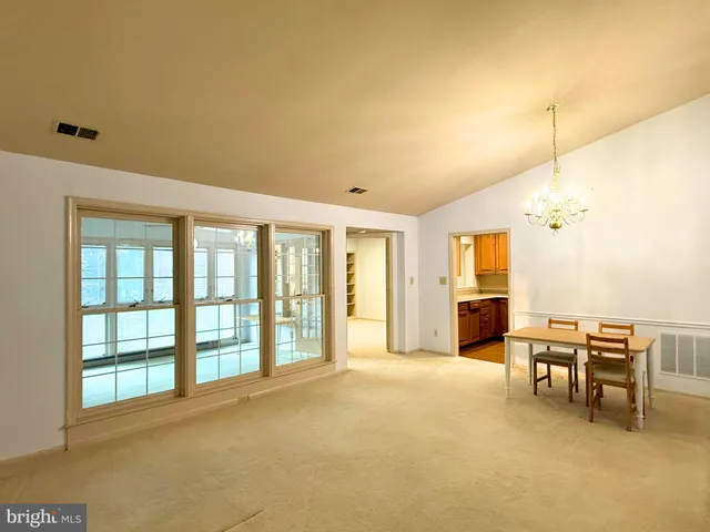 $2,500 | 10706 Kings Riding Way, Unit 20118, Rockville, MD 20852