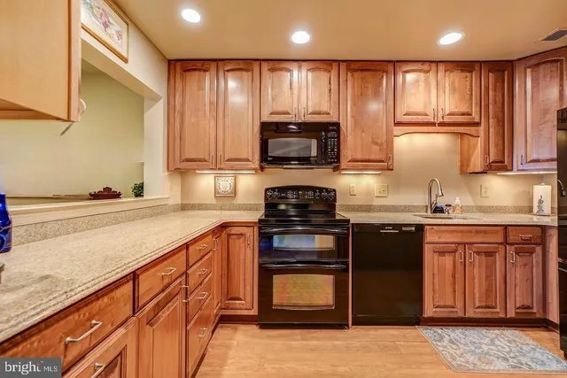 $2,500 | 10706 Kings Riding Way, Unit 20118, Rockville, MD 20852