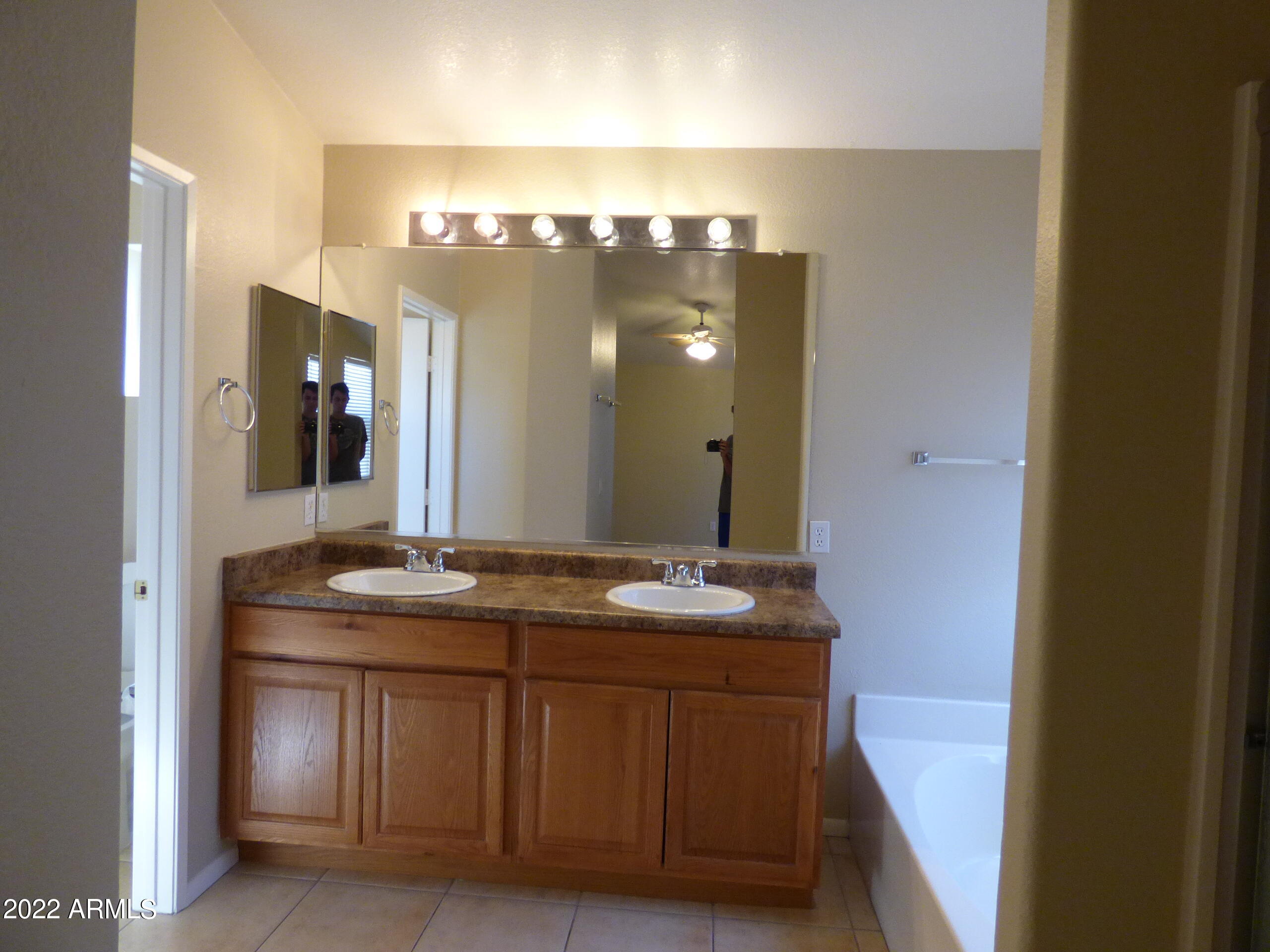 16144 West Grant Street Goodyear, AZ 85338 - Photo 21 of 25 P1070787