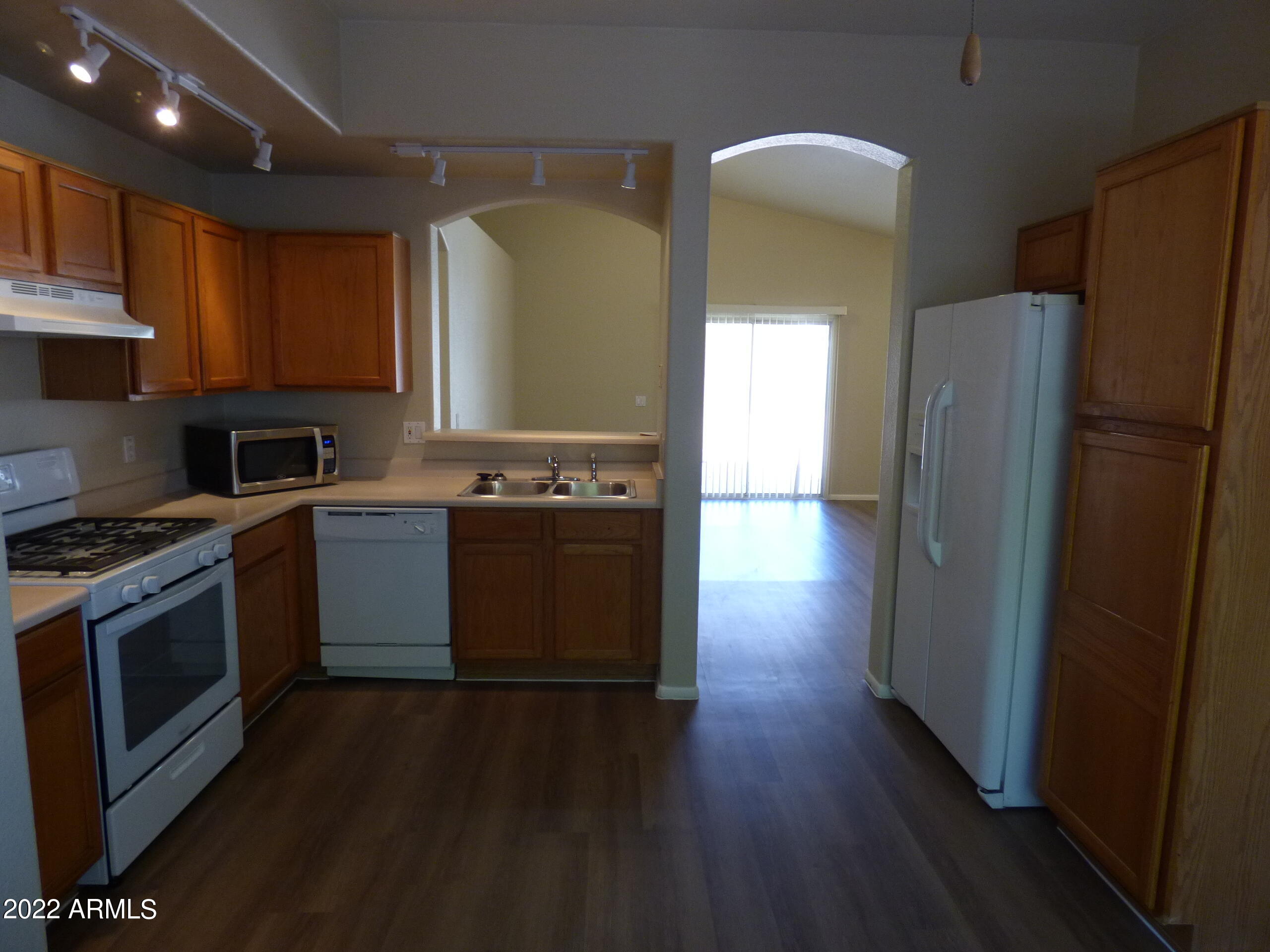 16144 West Grant Street Goodyear, AZ 85338 - Photo 3 of 25 P1070770