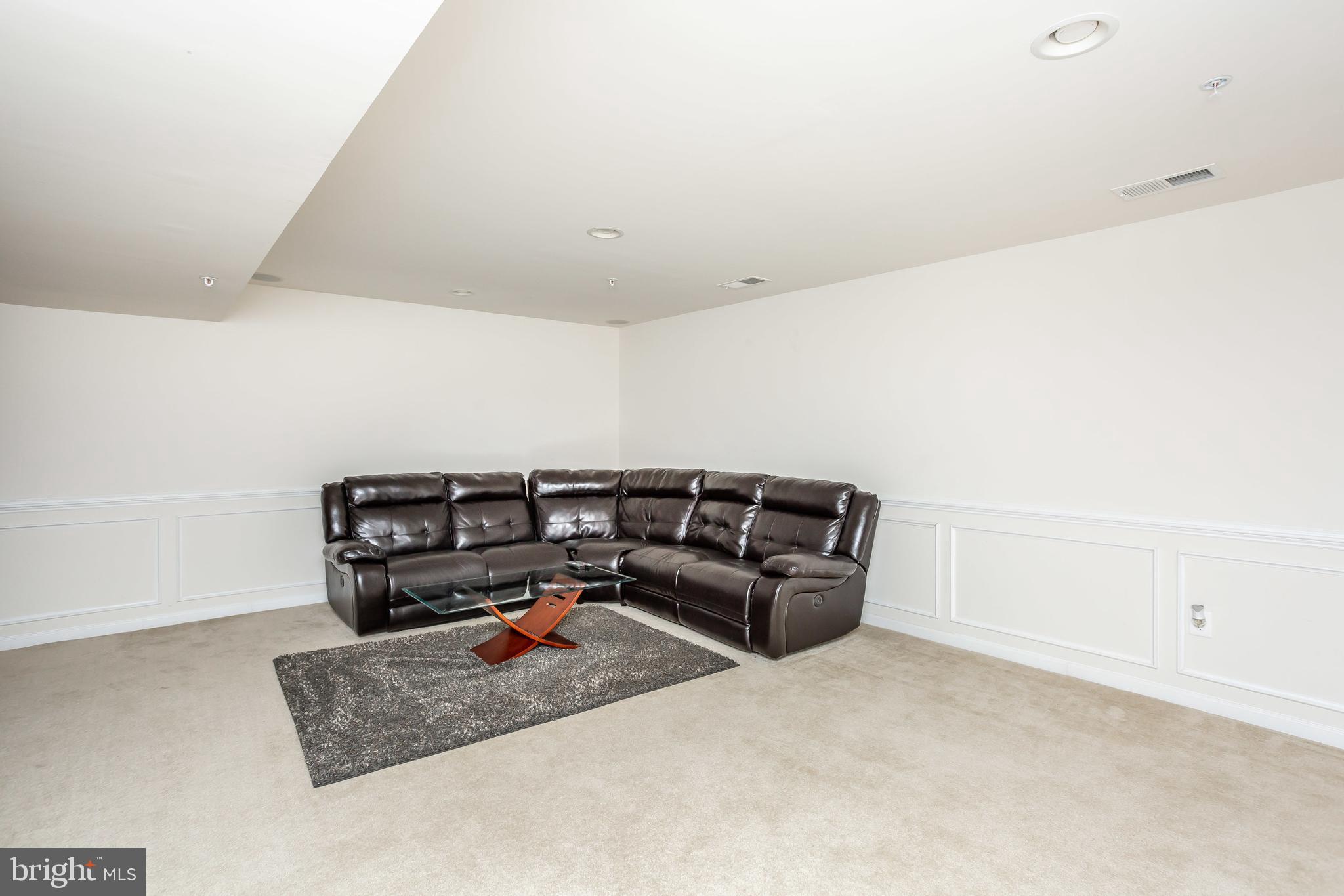 5628 Country Farm Road White Marsh, MD 21162 - Photo 32 of 46 Gallery Image 32