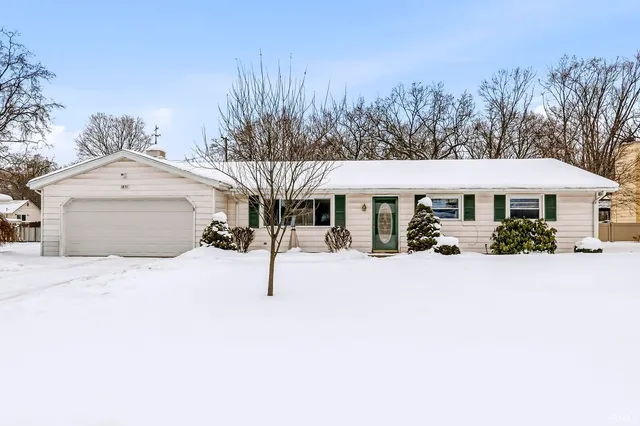 $209,000 | 1831 Kenilworth Drive, Elkhart, IN 46514