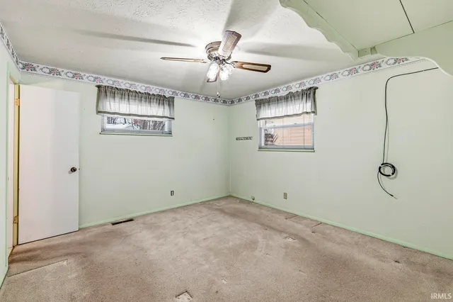 $209,000 | 1831 Kenilworth Drive, Elkhart, IN 46514