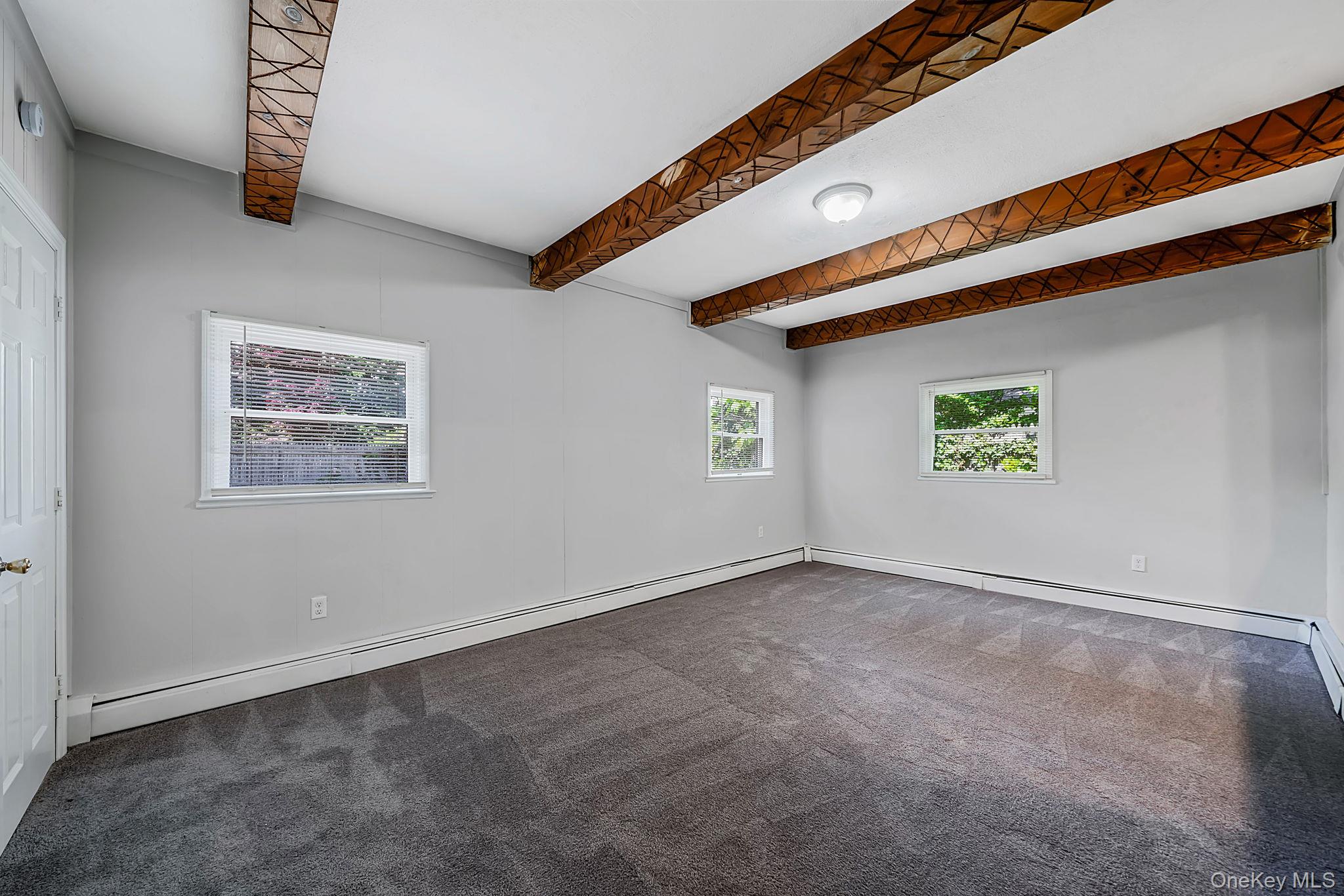 129 Shaber Road Patchogue, NY 11772 - Photo 19 of 23