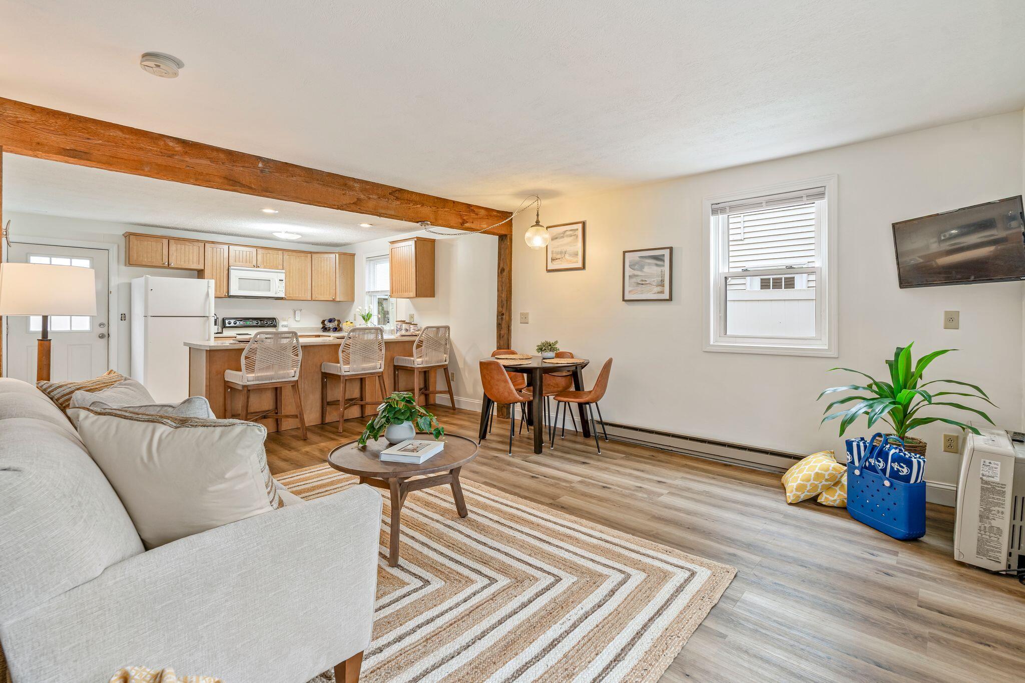 3 Ocean Breeze, Unit 2 York, ME 03909 - Photo 4 of 31 9_DSC03925