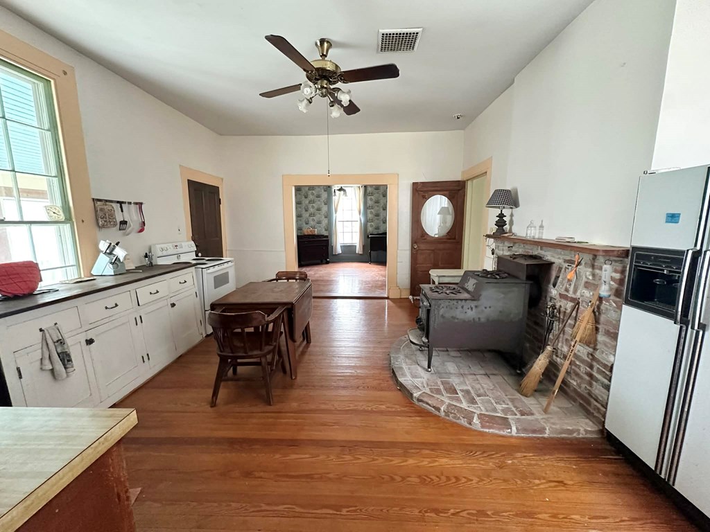 29691 Burtons Shore Road Onley, VA 23418 - Photo 8 of 41