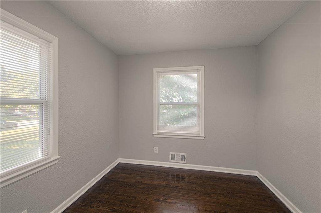8512 East 85th Street Raytown, MO 64138 - Photo 15 of 30
