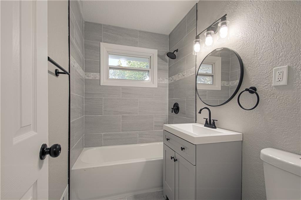 8512 East 85th Street Raytown, MO 64138 - Photo 20 of 30