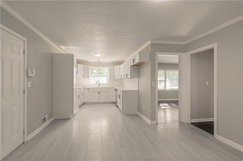 8512 East 85th Street Raytown, MO 64138 - Photo 8 of 30
