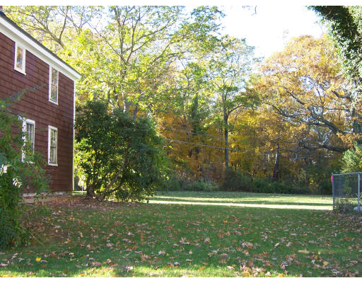 9 Cottage Street Georgetown, MA 01833 - Photo 5 of 5 Gallery Image 5