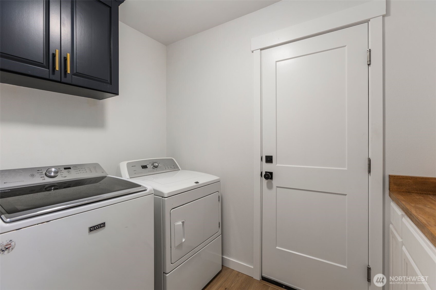 20201 45th Drive Southeast Bothell, WA 98012 - Photo 28 of 38 a utility room with dryer and washer
