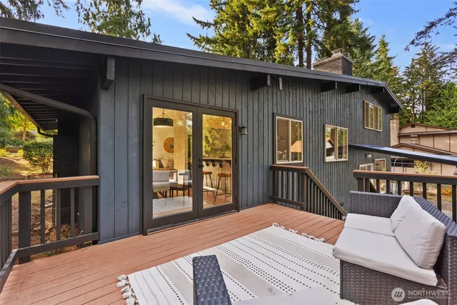 $1,085,000 | 20201 45th Drive Southeast, Bothell, WA 98012