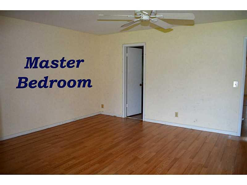 1093 Cornwall East, Unit 1093 Boca Raton, FL 33434 - Photo 5 of 16 Bedroom Master
