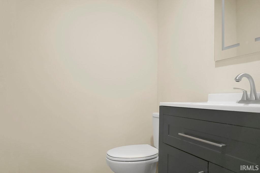 558 Pinewood Drive Bedford, IN 47421 - Photo 18 of 34