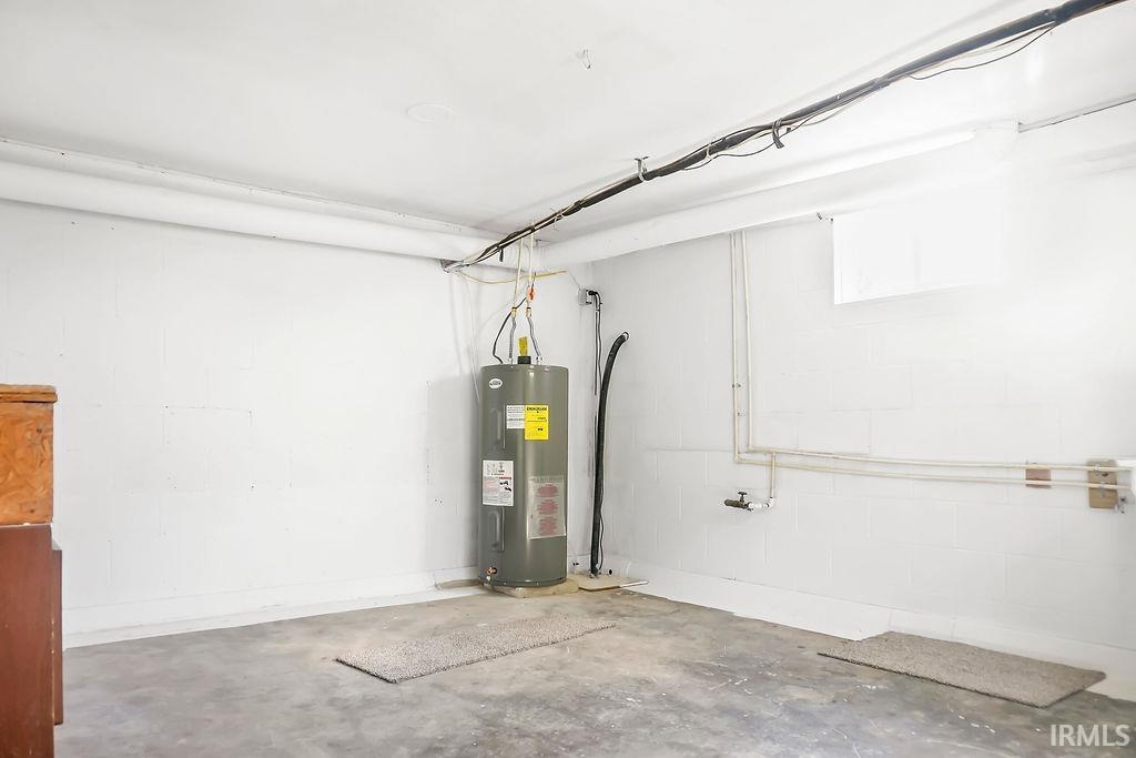 558 Pinewood Drive Bedford, IN 47421 - Photo 27 of 34