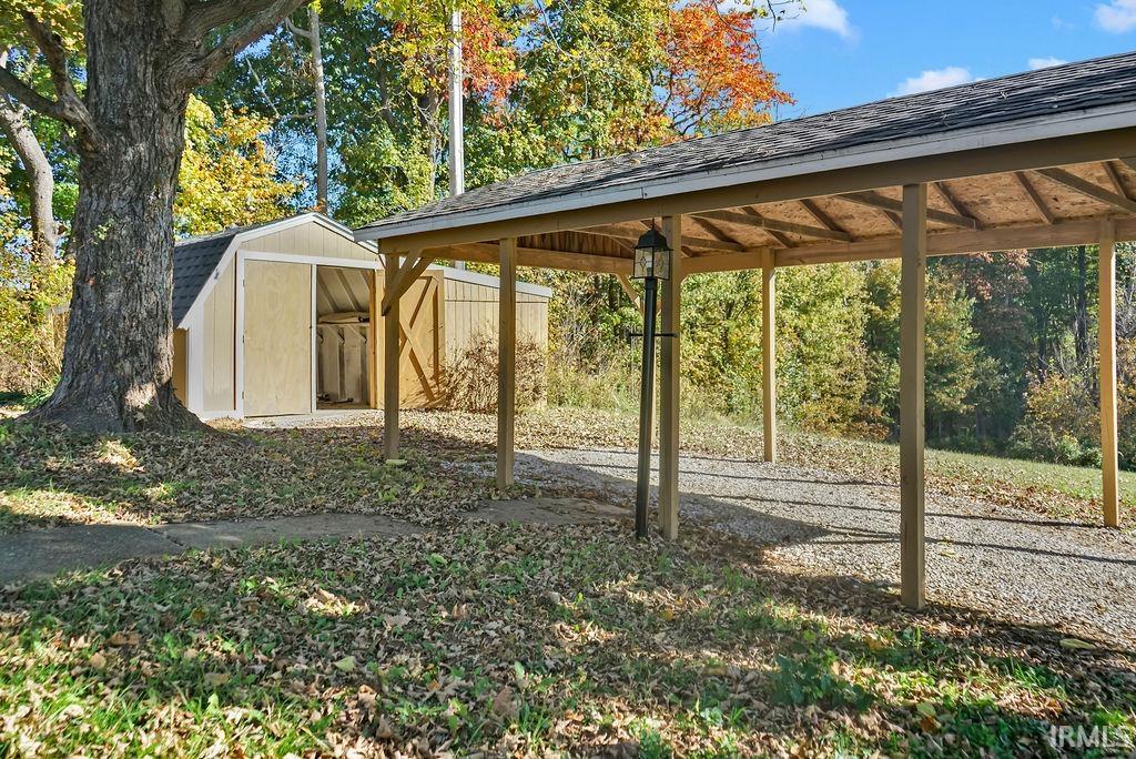 558 Pinewood Drive Bedford, IN 47421 - Photo 33 of 34