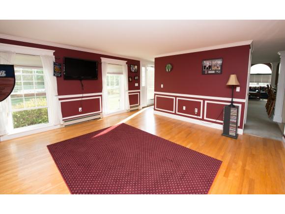 61 Bedford Road Merrimack, NH 03054 - Photo 4 of 34