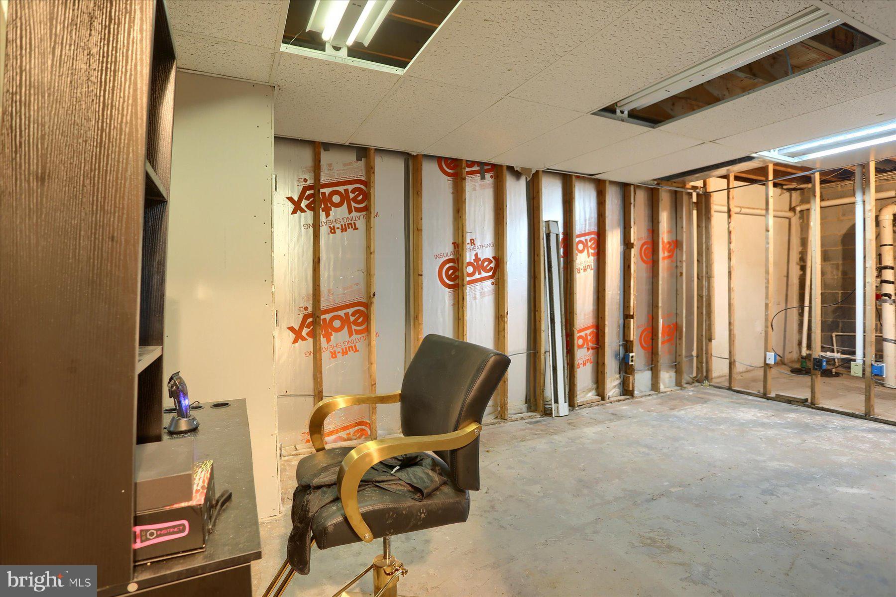 3704 Reichert Road Harrisburg, PA 17110 - Photo 35 of 44 a view of a room with gym equipment