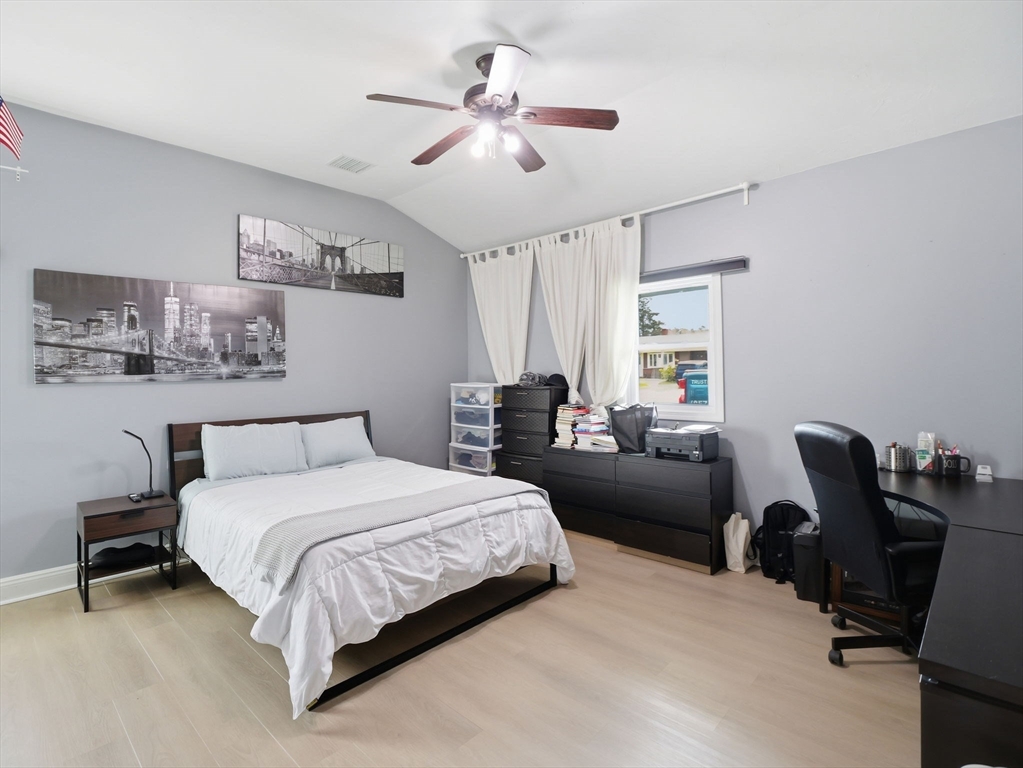 161 Keswick Road Brockton, MA 02302 - Photo 15 of 39