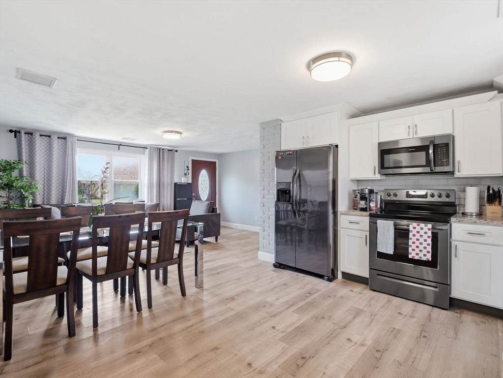 161 Keswick Road Brockton, MA 02302 - Photo 6 of 39