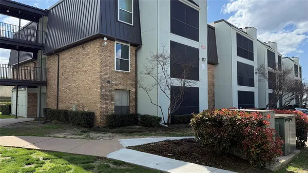 $1,390 | 11460 Audelia Road, Unit 284, Dallas, TX 75243