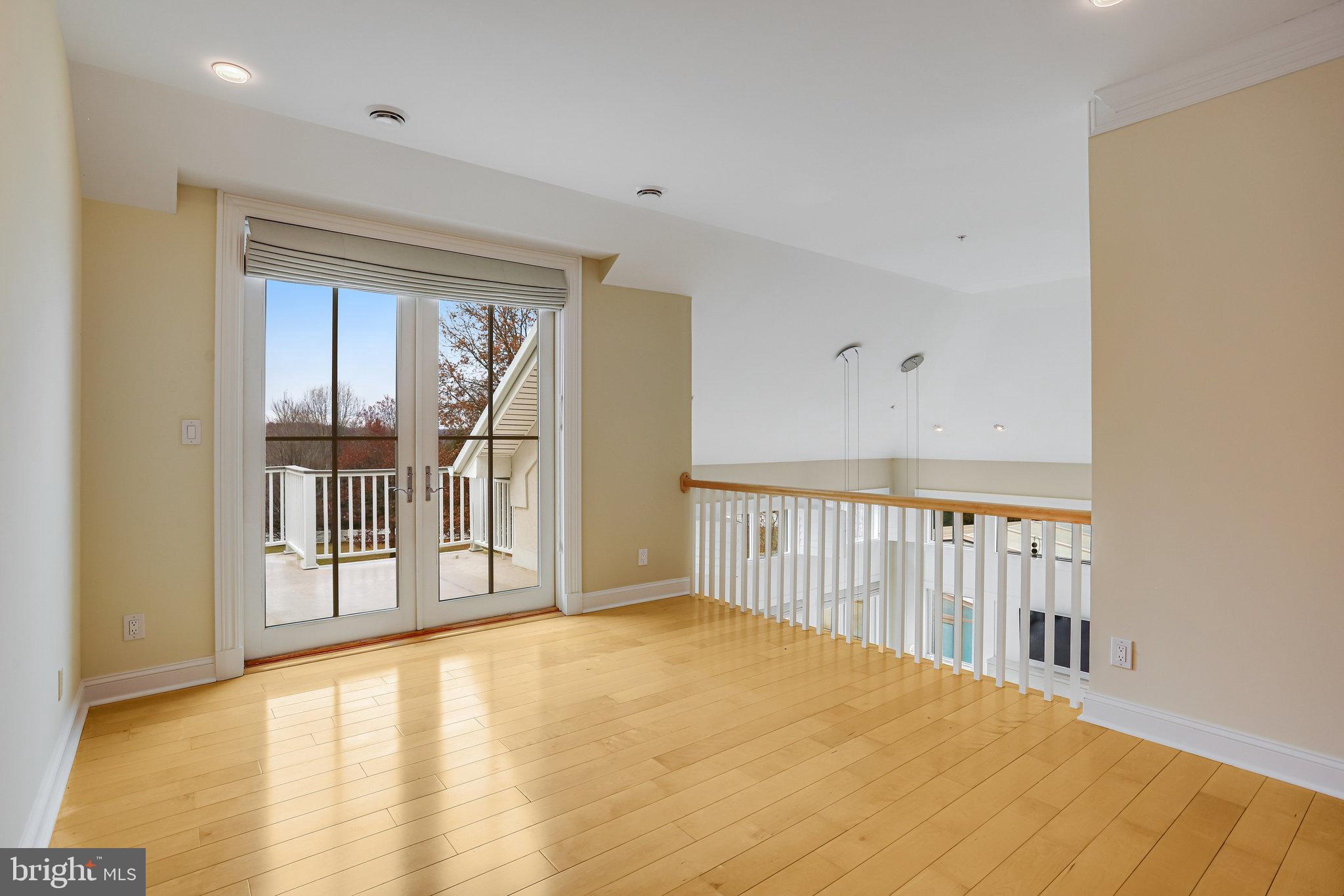 21612 Ripplemead Drive Gaithersburg, MD 20882 - Photo 23 of 39 a view of an empty room