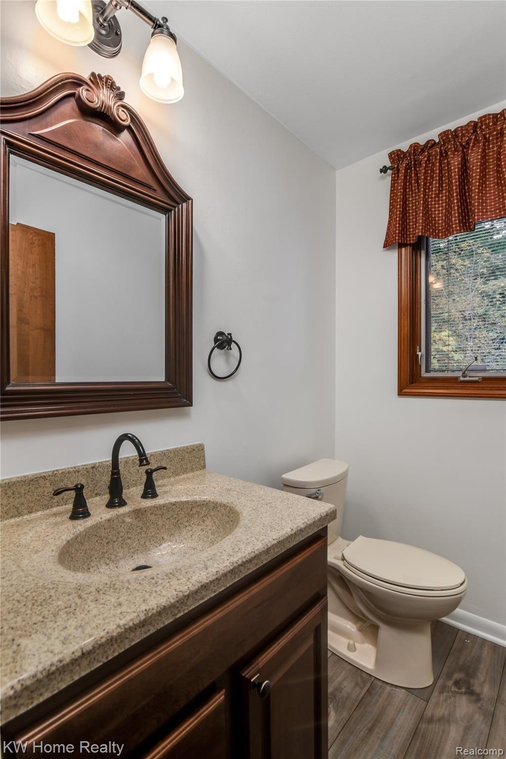 30059 Richmond Road Farmington, MI 48334 - Photo 16 of 39 20-print-30059 Richmond Road - Farmington Hills0015.jpg
