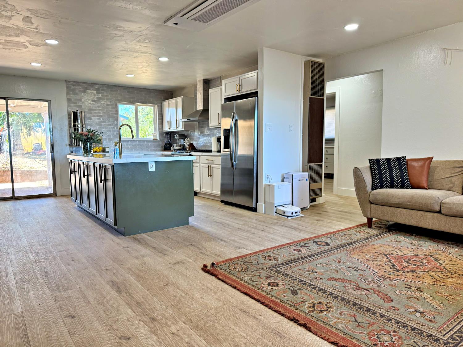 3860 Carson Road Camino, CA 95709 - Photo 5 of 41