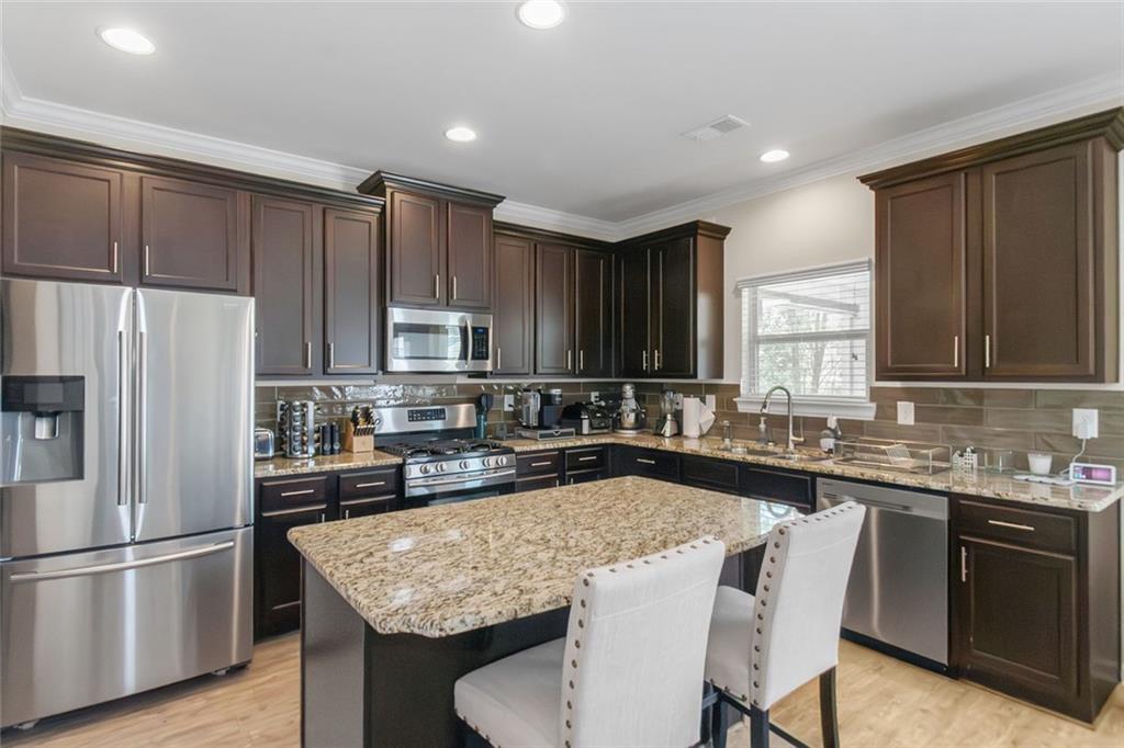 5743 Savannah River Road Atlanta, GA 30349 - Photo 15 of 42