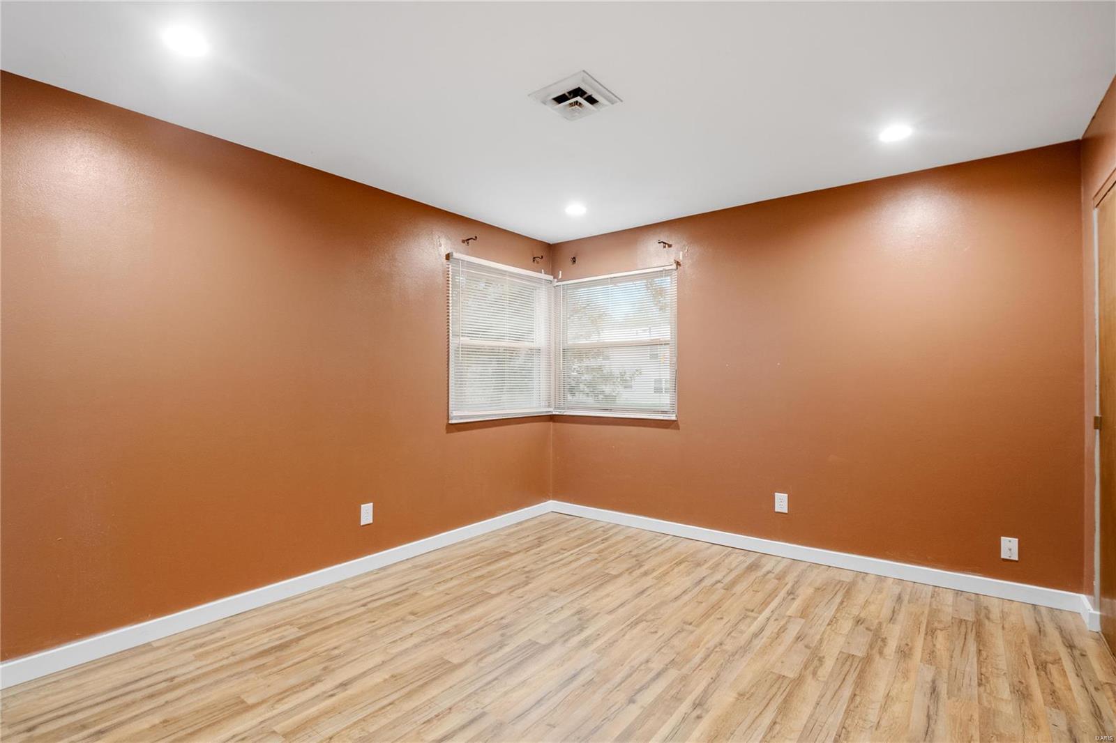 357 Bunker Hill Road Belleville, IL 62221 - Photo 19 of 32 Gallery Image 19