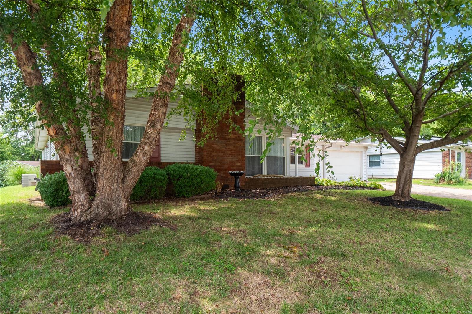 357 Bunker Hill Road Belleville, IL 62221 - Photo 3 of 32 Gallery Image 3