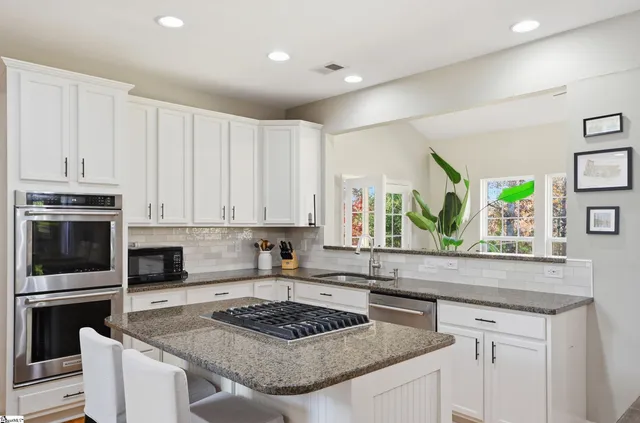 $600,000 | 137 Hammett Pond Court, Greer, SC 29650