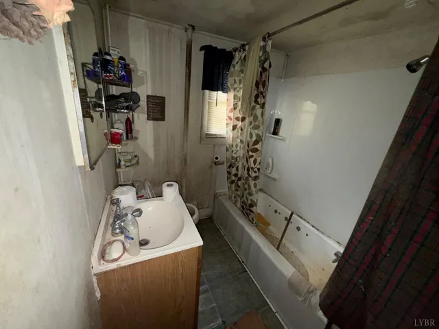 $54,900 | 262 Spring Mill Road, Concord, VA 24538