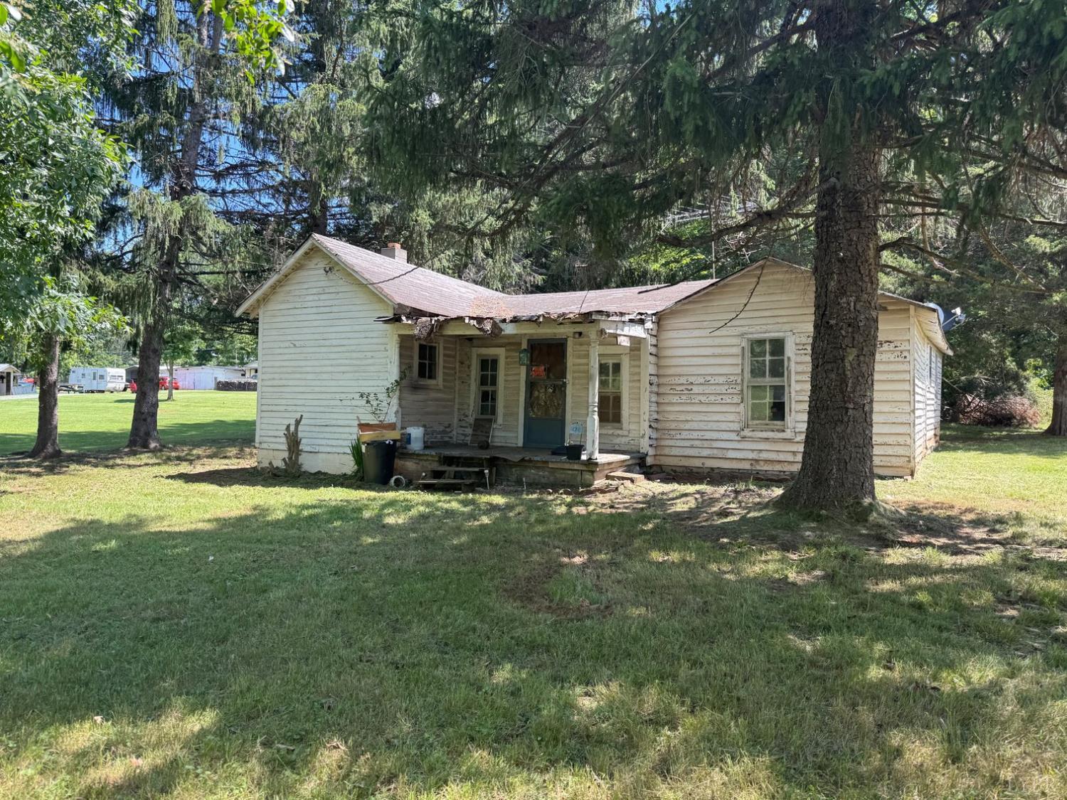 262 Spring Mill Road Concord, VA 24538 - Photo 2 of 21