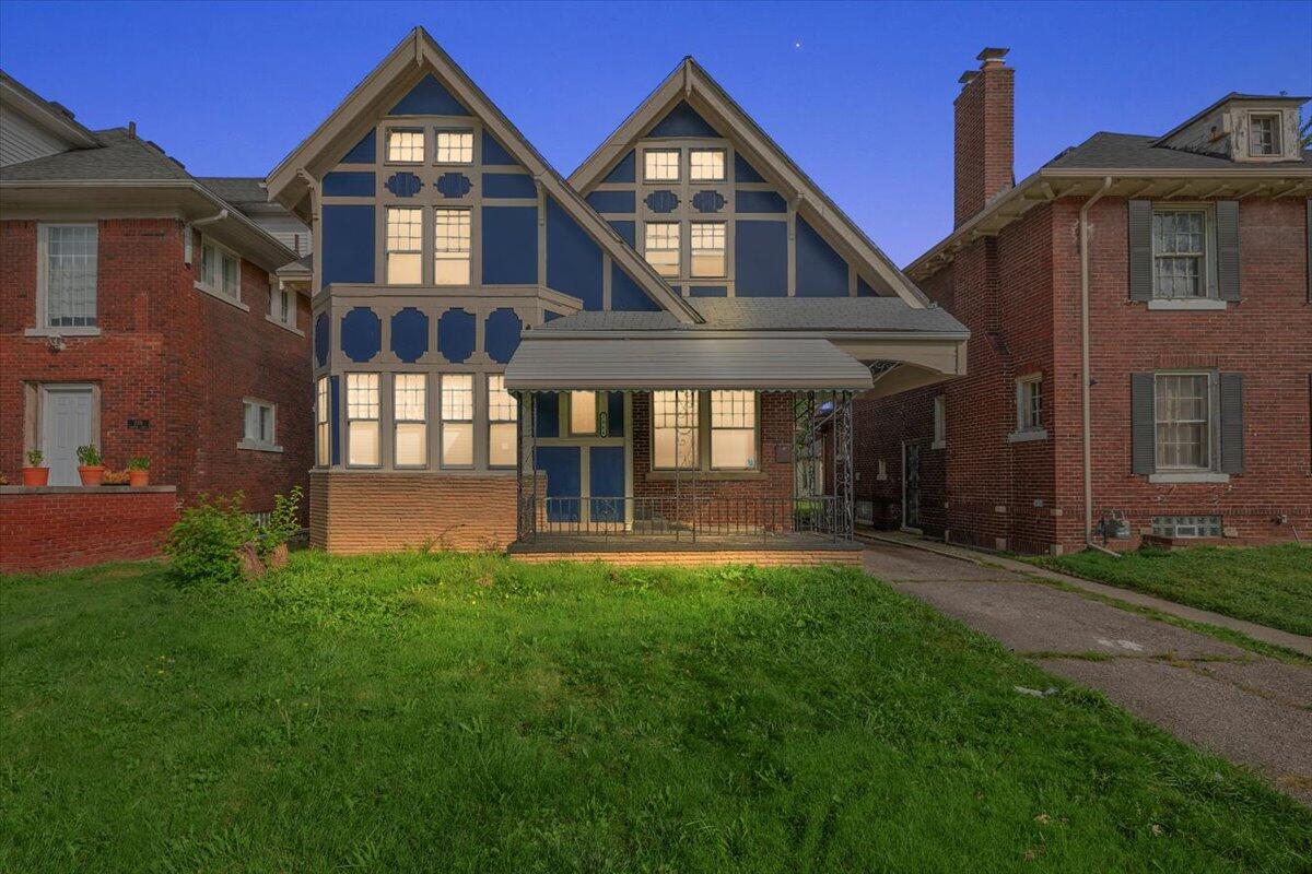 2066 Atkinson Street Detroit, MI 48206 - Photo 2 of 47 Front Exterior