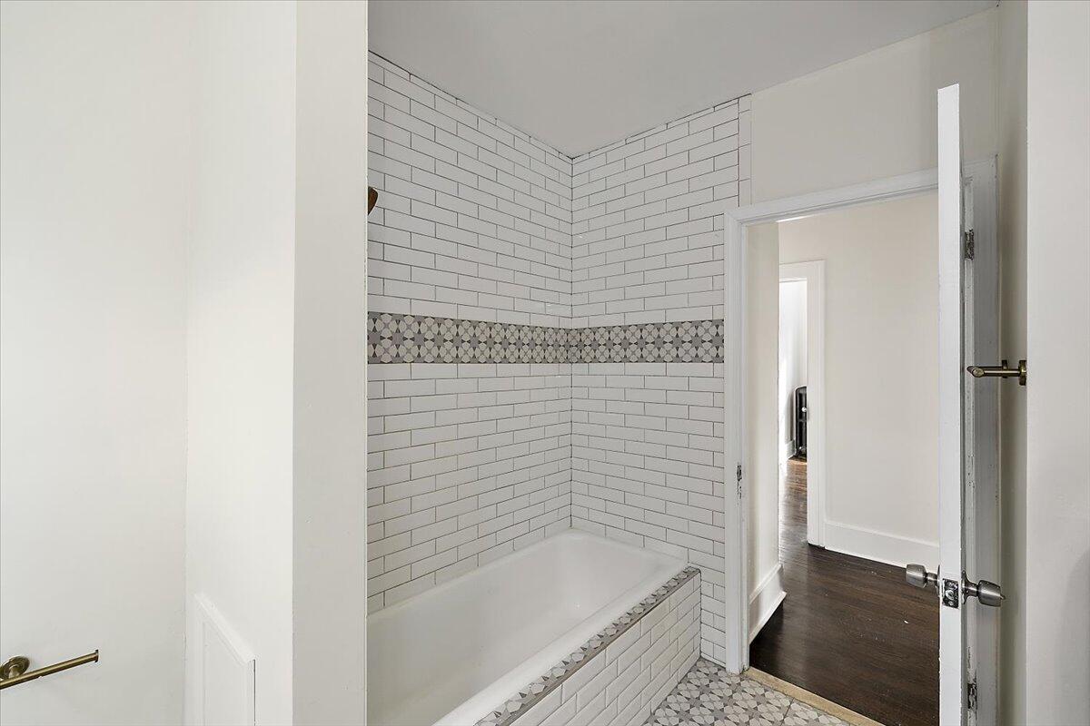 2066 Atkinson Street Detroit, MI 48206 - Photo 28 of 47 35-2066 Atkinson-35