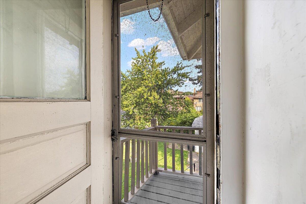 2066 Atkinson Street Detroit, MI 48206 - Photo 38 of 47 46-2066 Atkinson-46