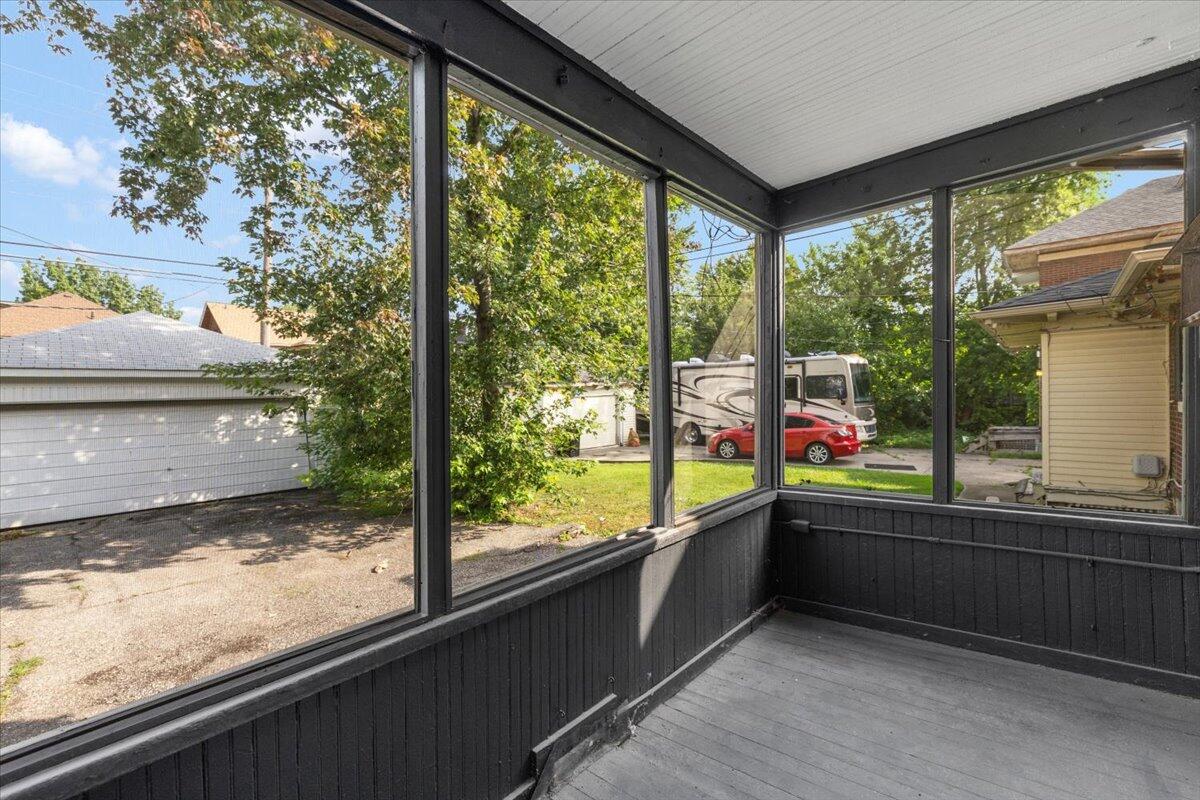 2066 Atkinson Street Detroit, MI 48206 - Photo 40 of 47 10-2066 Atkinson-10