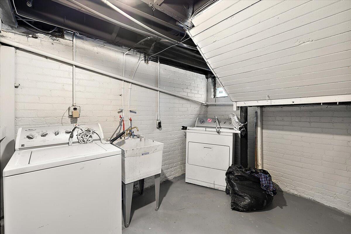 2066 Atkinson Street Detroit, MI 48206 - Photo 44 of 48 49-2066 Atkinson-49