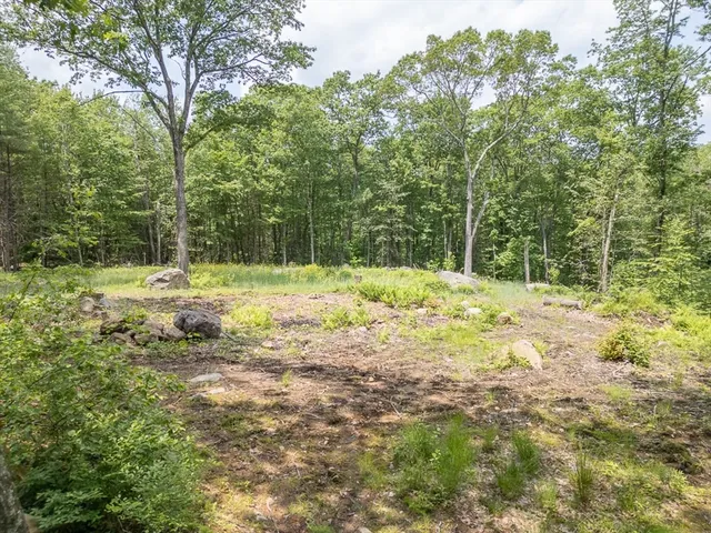 $90,000 | 5-7 Secret Lake Road, Phillipston, MA 01331