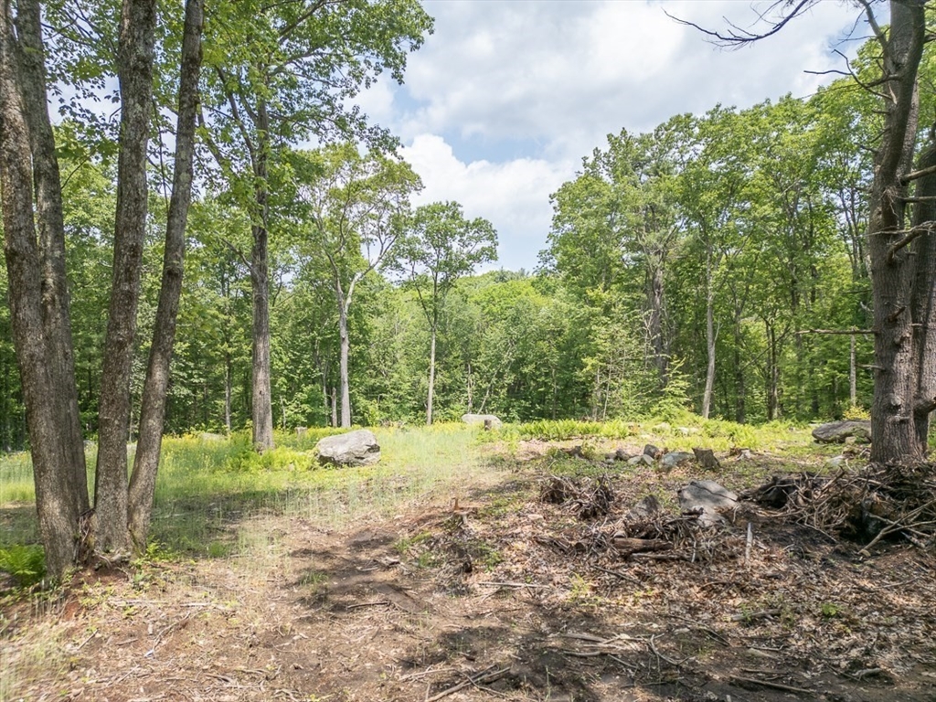 5-7 Secret Lake Road Phillipston, MA 01331 - Photo 5 of 15