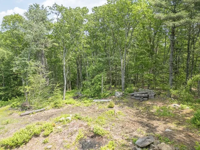 $90,000 | 5-7 Secret Lake Road, Phillipston, MA 01331
