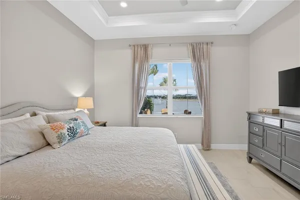 $679,000 | 9195 Cayman Drive, Naples, FL 34114