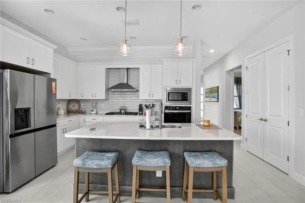 $679,000 | 9195 Cayman Drive, Naples, FL 34114
